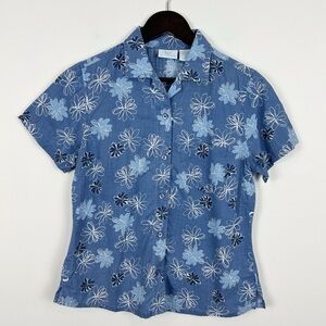 White Sierra Vintage Short Sleeve Top size Medium 100% Cotton Blue Floral Print